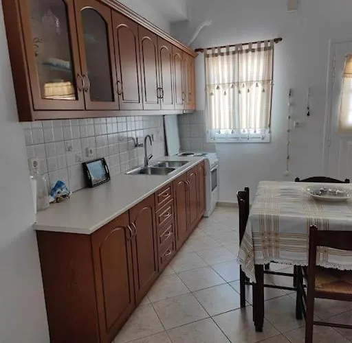 Daire Nianiari House *